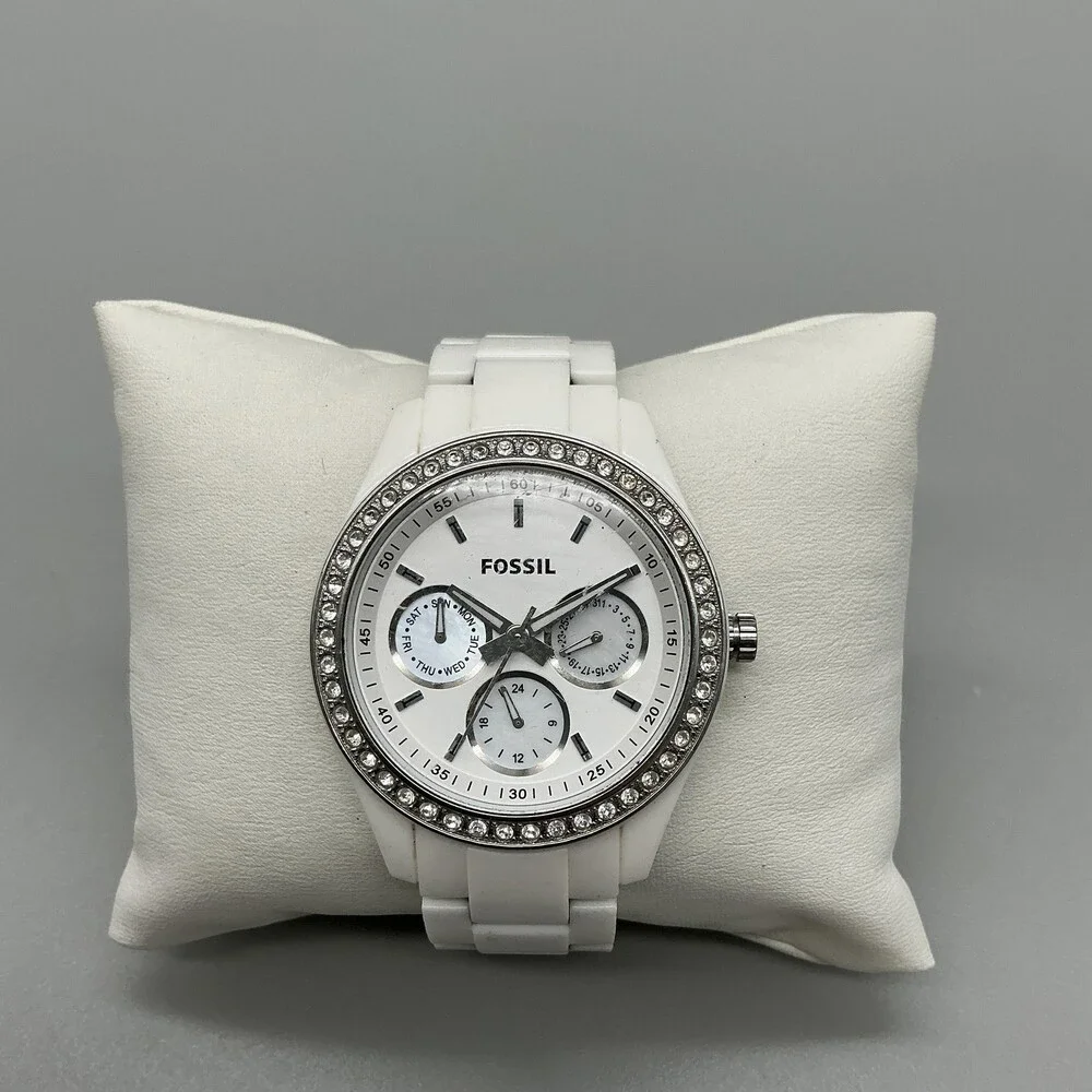 Fossil ES-1967 Womens Watch 38mm White Dial White Resin Crystals New Battery 6